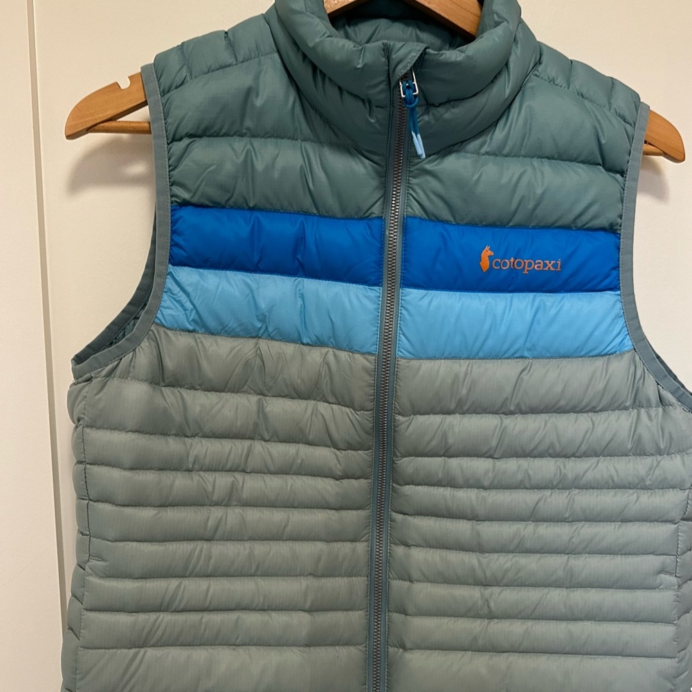 Cotopaxi vest